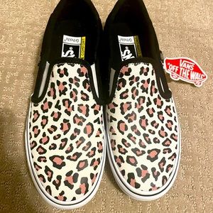 Cute animal print Vans, Sz 8 BRAND NEW